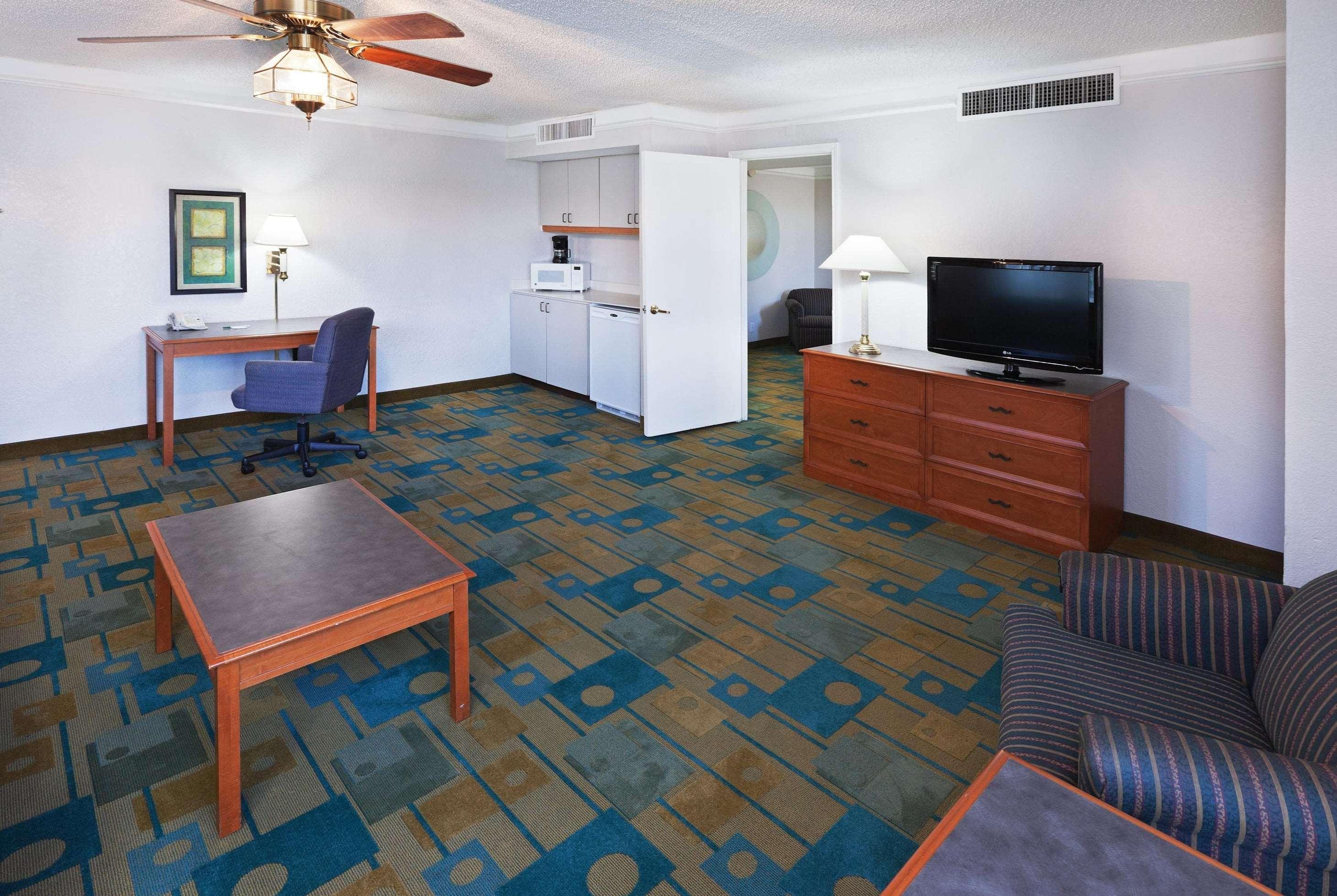 La Quinta Inn By Wyndham Austin Oltorf Exteriör bild